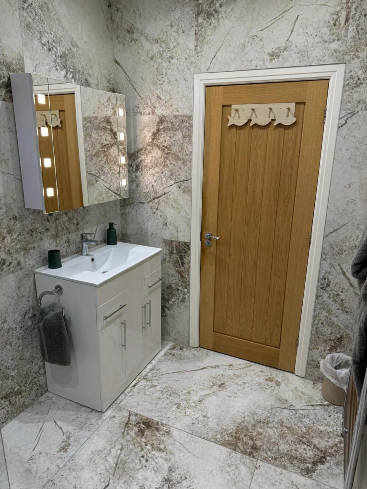 Beach House Apartment On Ground Floor With Sea View - Pet Friendly Кливлис Экстерьер фото